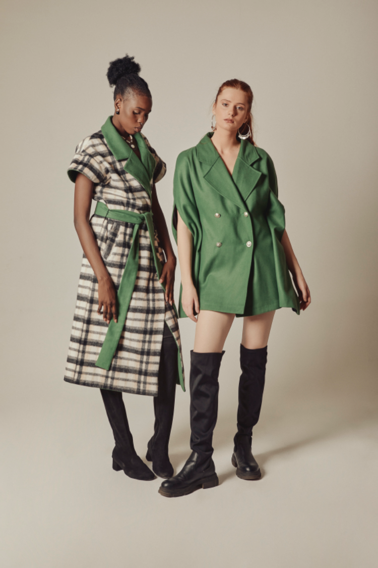 wool multi buttons cape