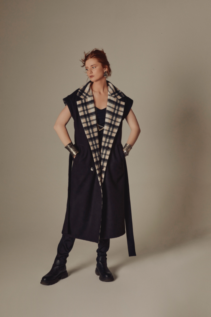 Sleeveless coat double side