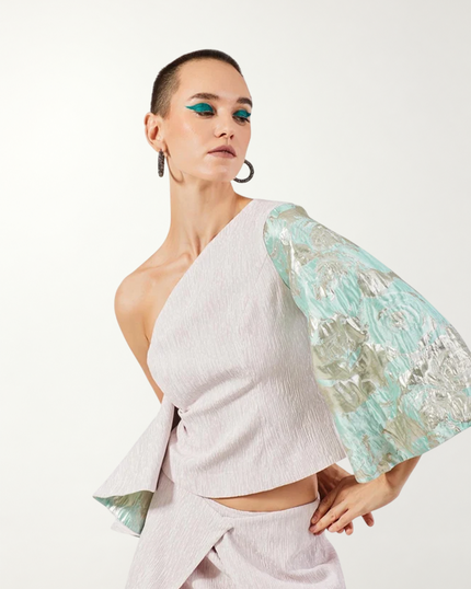 One shoulder mismatched top