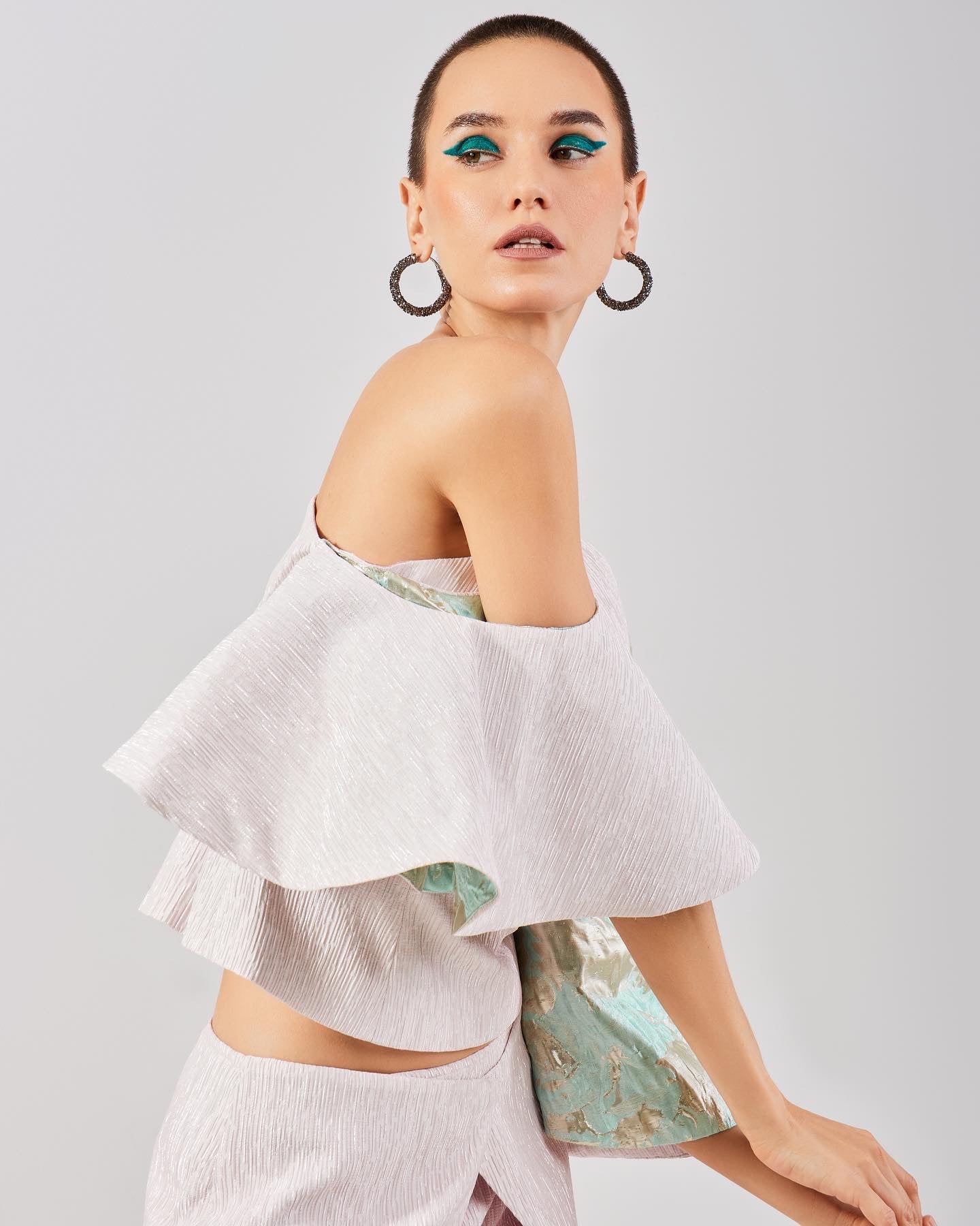 One shoulder mismatched top