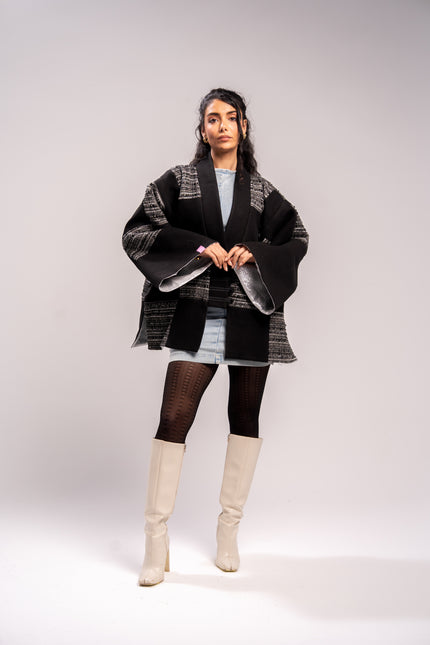 Black Pearl Short Kimono
