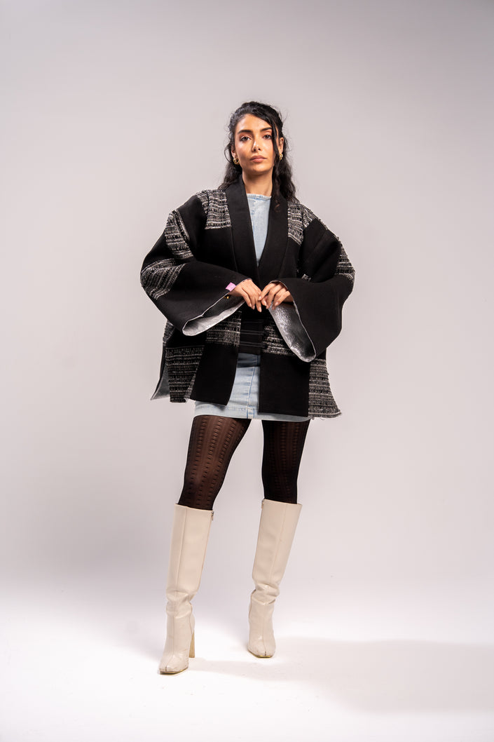 Black Pearl Short Kimono