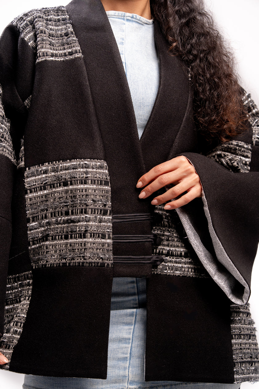 Black Pearl Short Kimono