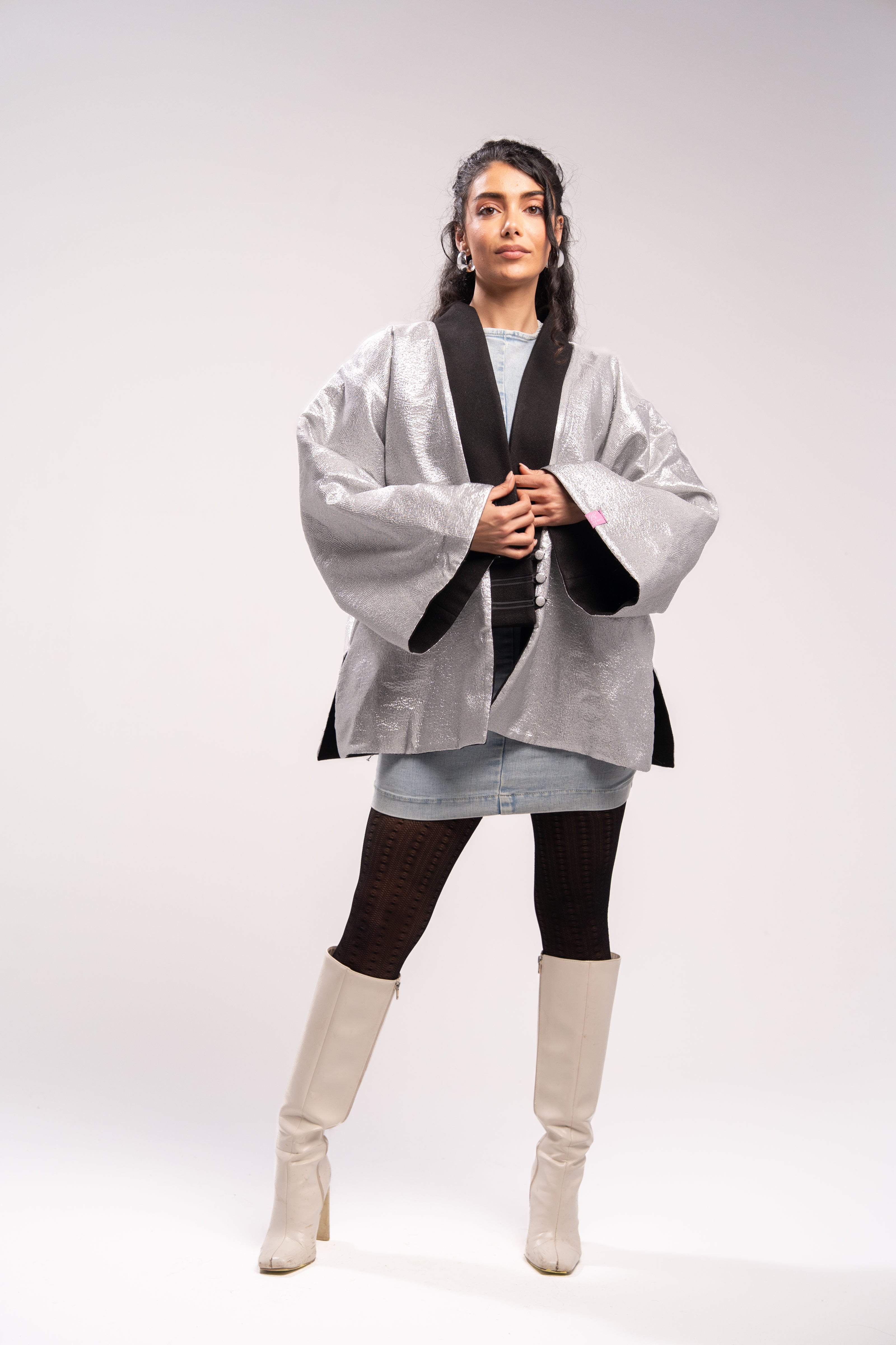 Black Pearl Short Kimono