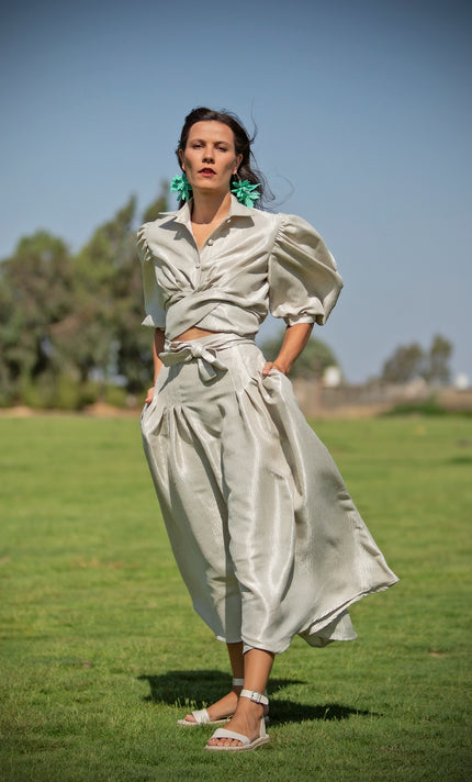 Long skirt with waist pleats